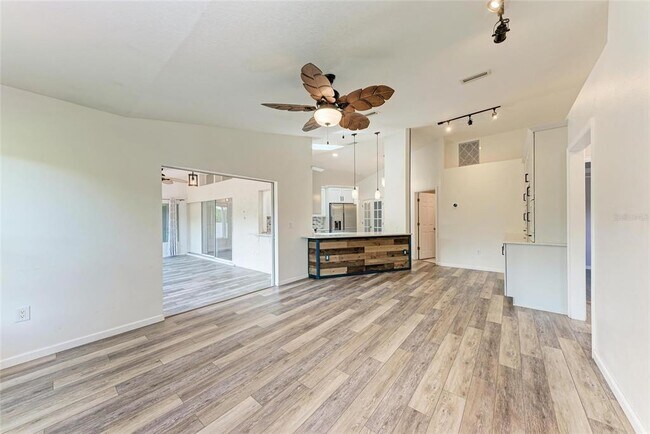 Building Photo - 8012 56th Ct E