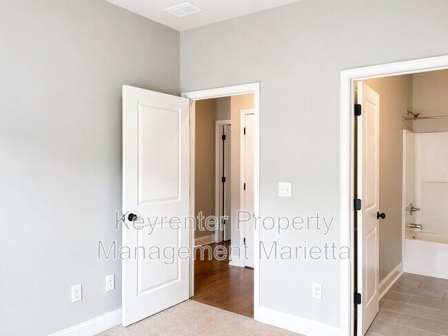 Building Photo - 1244 Stone Castle Cir