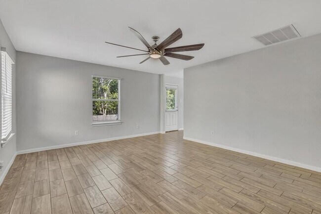 Building Photo - 2927 Cypress Island Dr