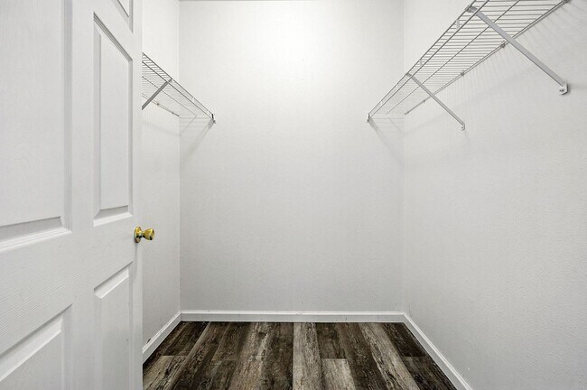 Building Photo - Immaculate Updated 2-Bedroom, 2-Bath Ground-Level Condo in Broomfield  - Miramonte Ranch