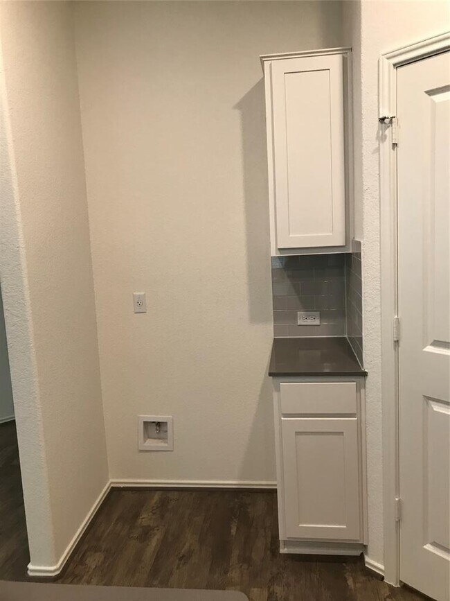 Building Photo - 1200 Nokota Bnd