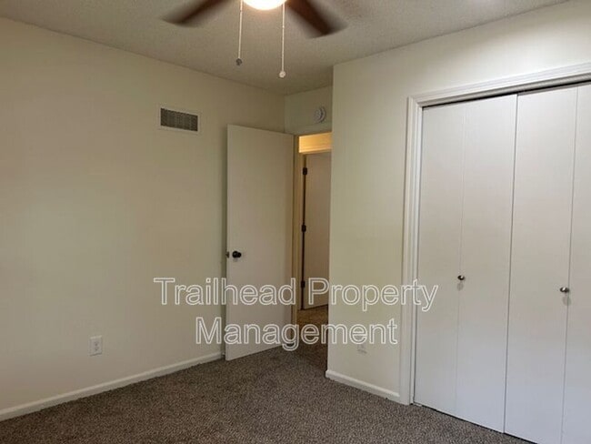 Building Photo - 7707 E 134th Terrace