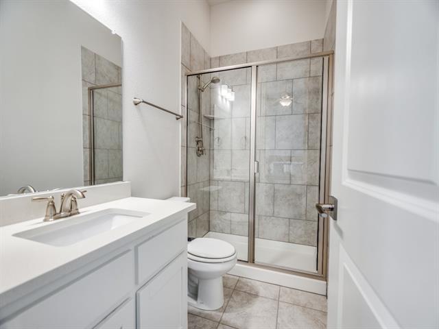 Building Photo - 905 Asbury Dr