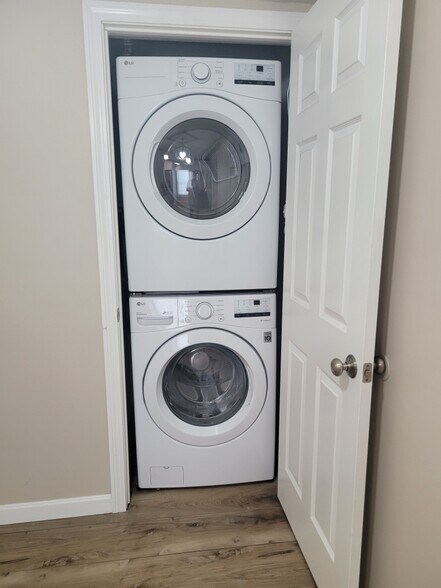 Laundry - 53 Stage St