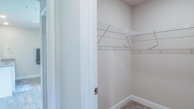 Building Photo - 10125 Willow Leaf Dr