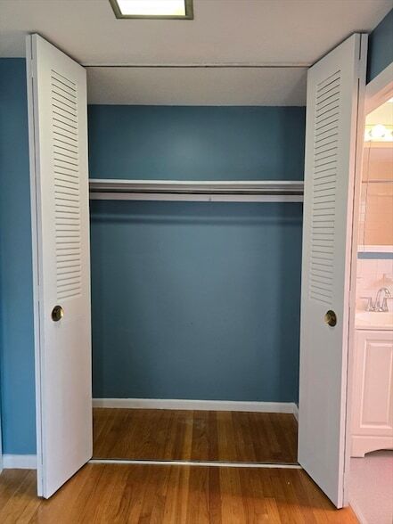 Building Photo - 180 Nesmith St