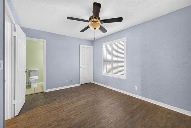 Building Photo - 606 S Glen Ave