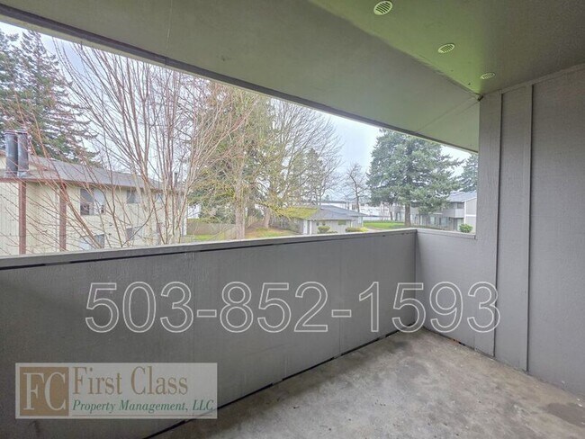 Building Photo - 1336 NE 186th Ave