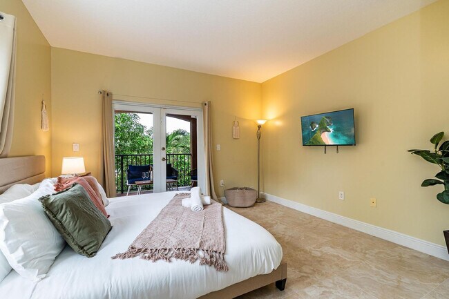 Building Photo - 1721 SW 23rd St