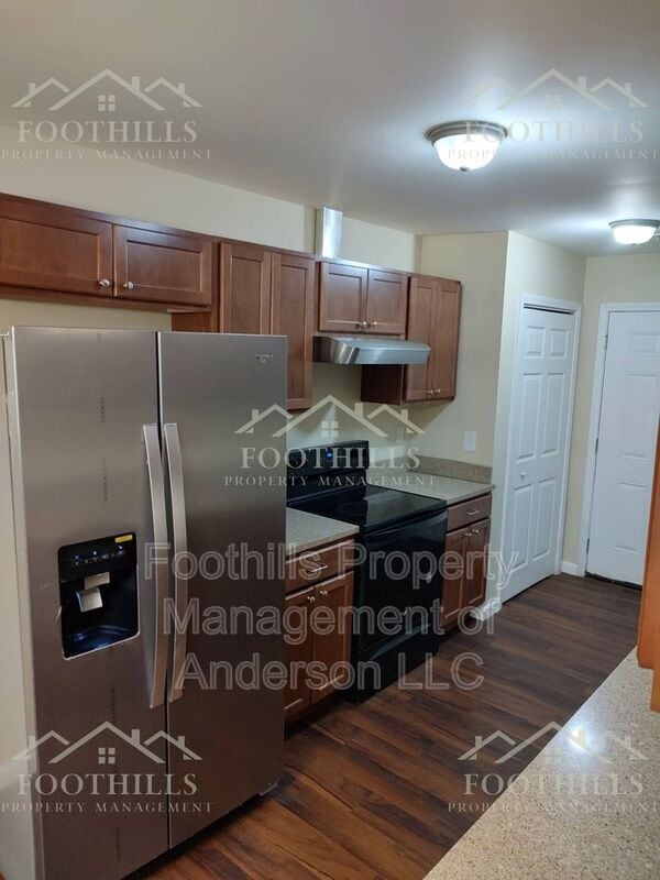 Building Photo - 110 Townsley Ct