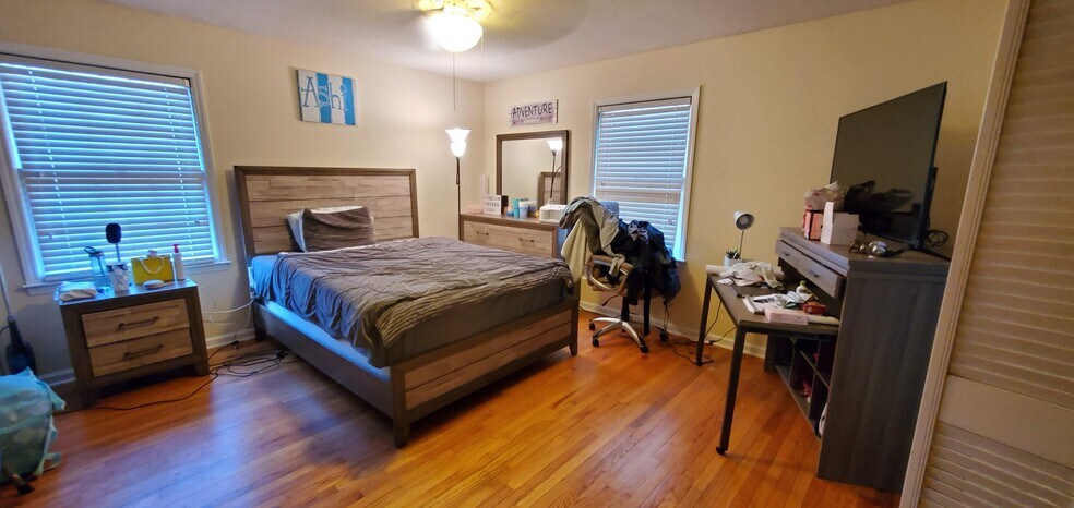 Primary - 304 Umstead Dr