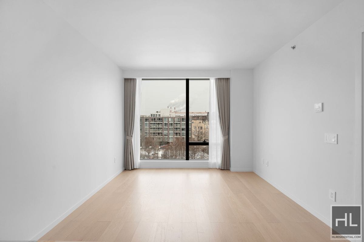 Building Photo - 45th Road