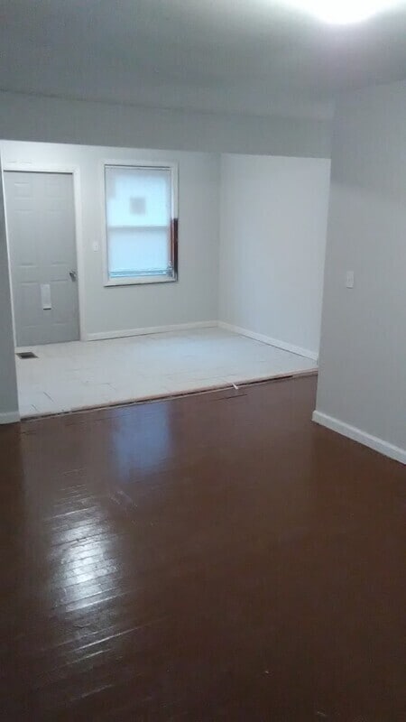 Building Photo - Noda East - 4207 Dinglewood Avenue