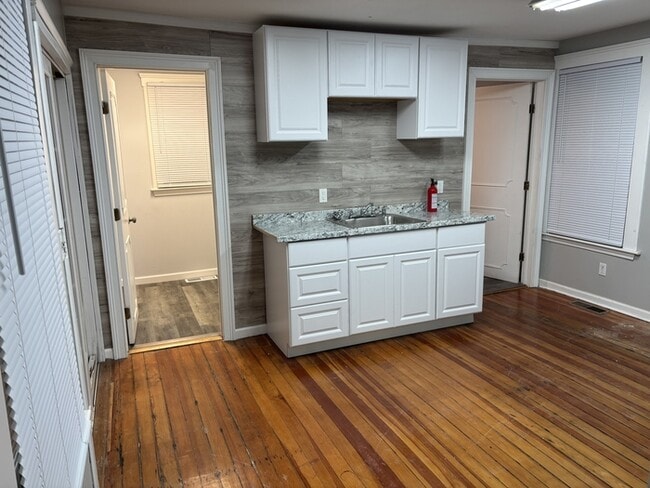 Building Photo - 154 North St