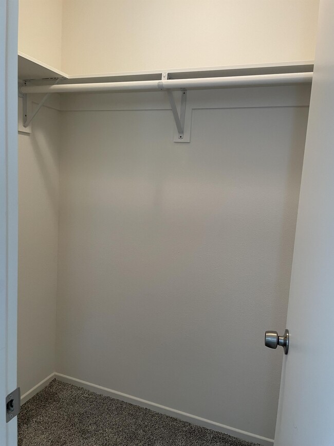 Building Photo - 1167 Innisfree Ct