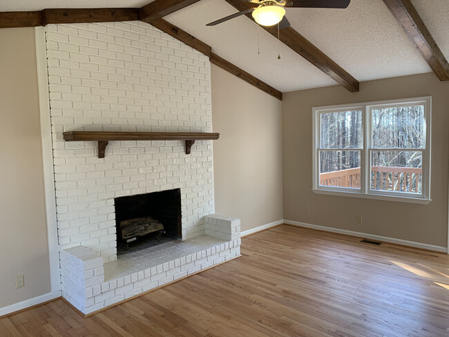 Building Photo - 3 Bed / 2 Bath House for Rent in Clayton