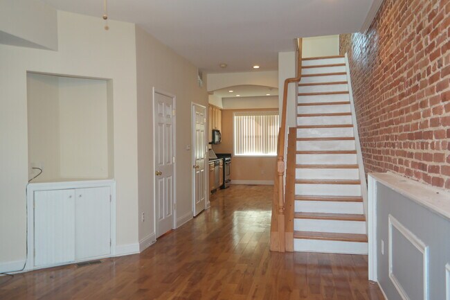 Building Photo - Charming 2 Bedroom/2.5 Bathroom Townhome in Linwood/Patterson Park, MD!