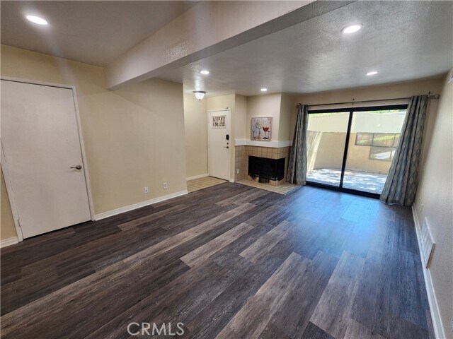 Building Photo - 13115 Le Parc Blvd