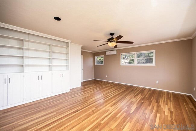 Building Photo - 8810 Mariposa St