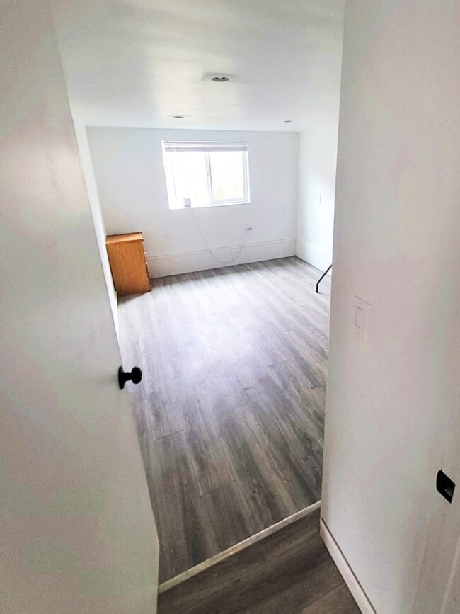 Building Photo - 817 Rita St