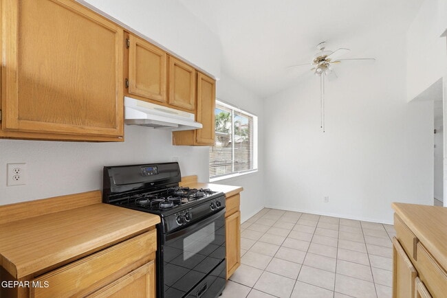 Building Photo - 10969 Duke Snider Cir