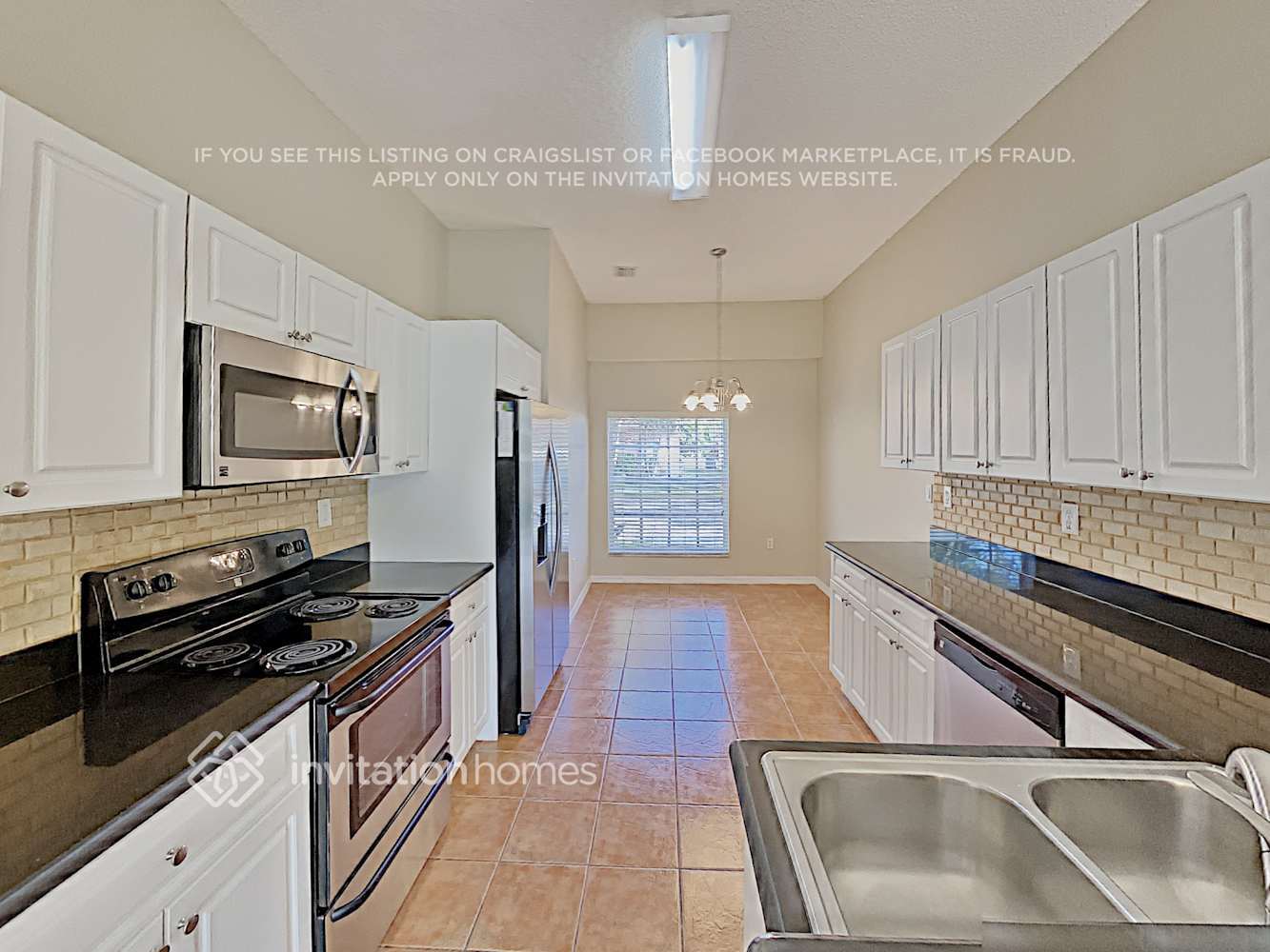 Building Photo - 10698 SW 20th Ct