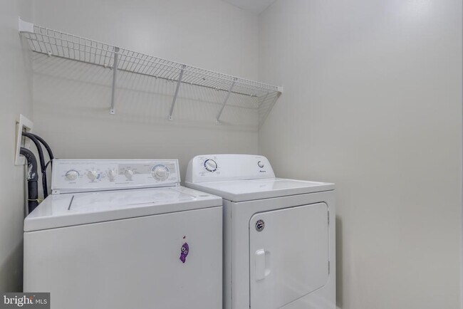 Building Photo - 18001 Foxworth Ct
