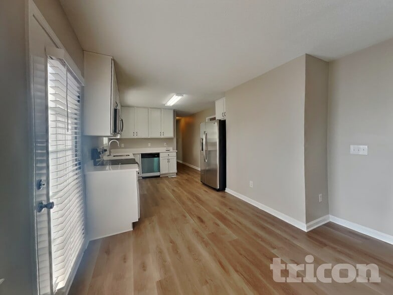Building Photo - 78 Imperial Dr