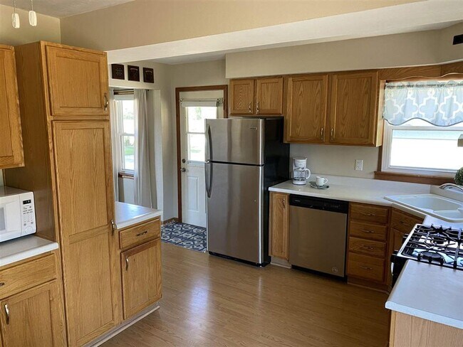 Building Photo - Penn Schools!  Granger IN 3 bedroom home for rent