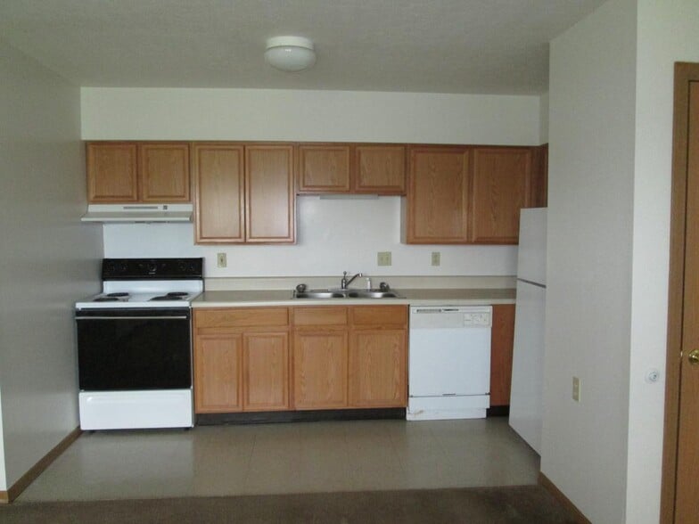 Building Photo - Dylan Heights Apts