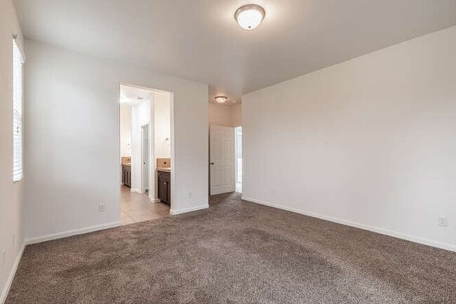 Building Photo - Great Harlan Ranch Home! Don't miss out!