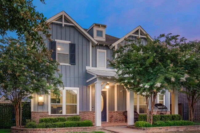 Building Photo - Welcome to your new 5 Bed-4 Bath home in t...