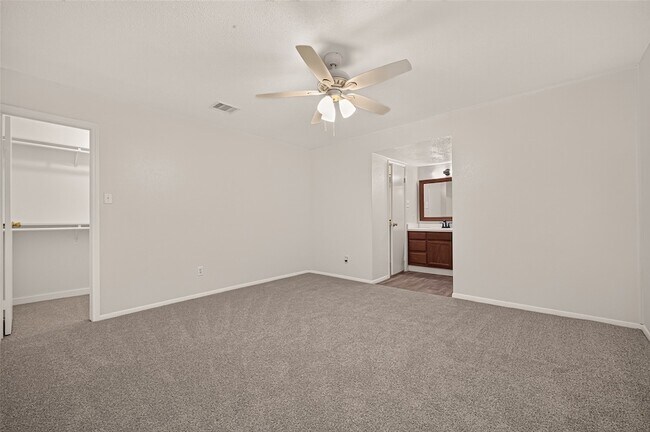 Building Photo - 29210 Binefield St