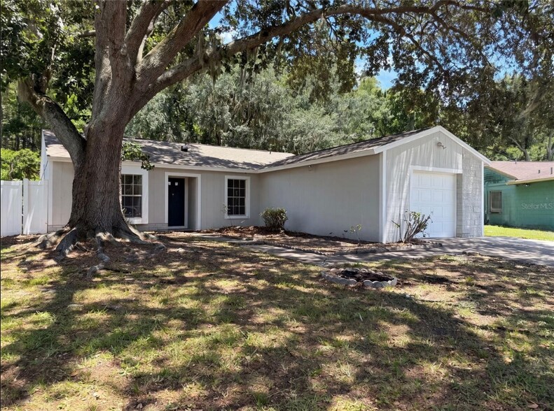 Building Photo - 5720 Kneeland Ln