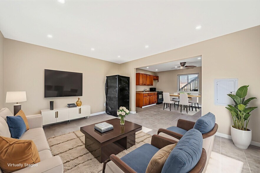 Building Photo - 4 Bay Pl