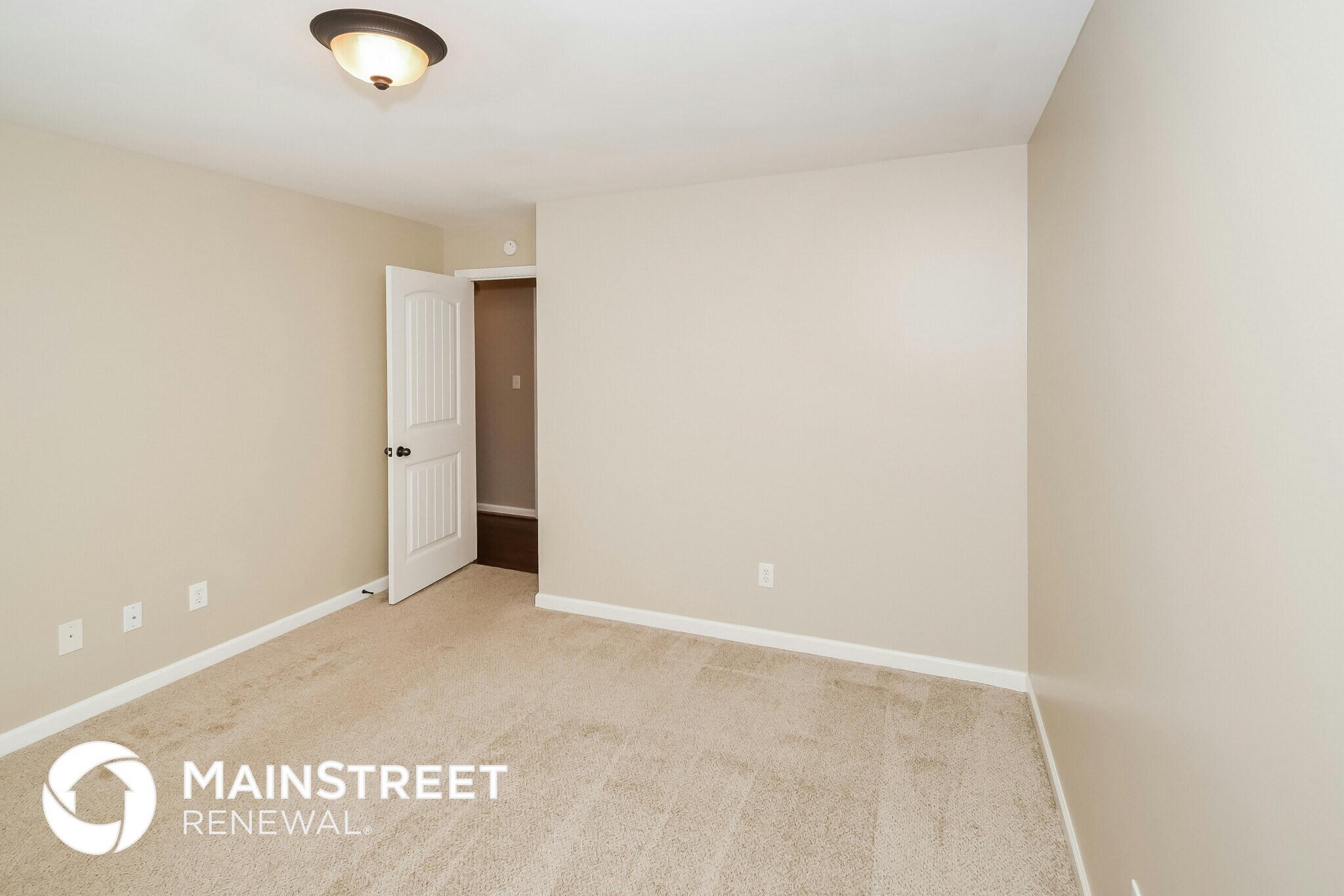 Building Photo - 695 Starlite Dr