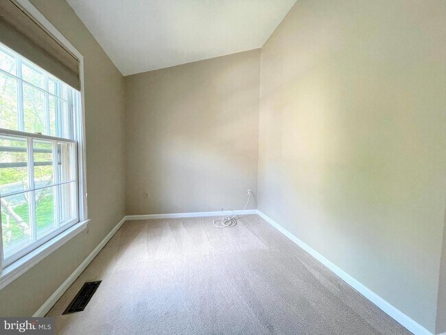 Building Photo - 11812 Great Owl Cir