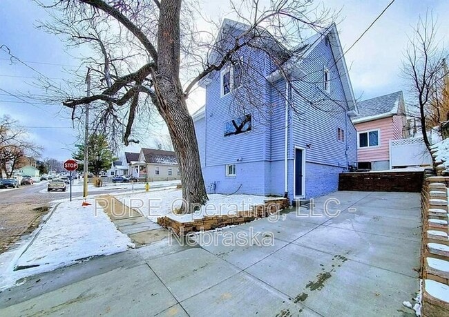 Building Photo - 1402 Dorcas St