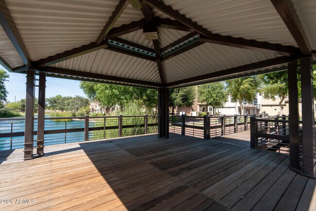 Building Photo - 2670 S Voyager Dr