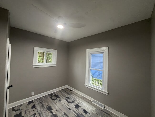 Building Photo - 11223 Nelson Ave
