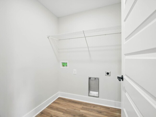 Building Photo - 4 Bedroom Pet Friendly Home For Rent Near ...