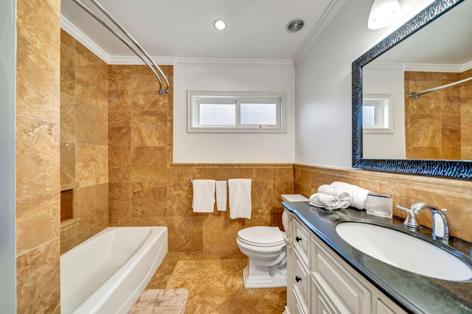 Building Photo - 17946 Valley Vista Blvd