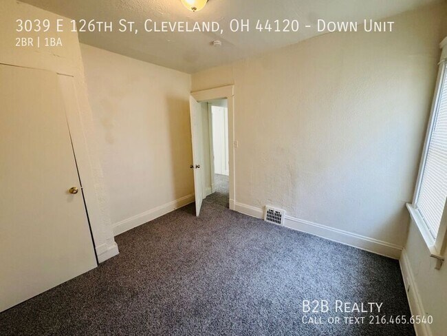 Building Photo - 3039 E 126th St
