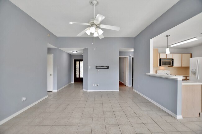 Building Photo - 18234 Drum Heller Ln