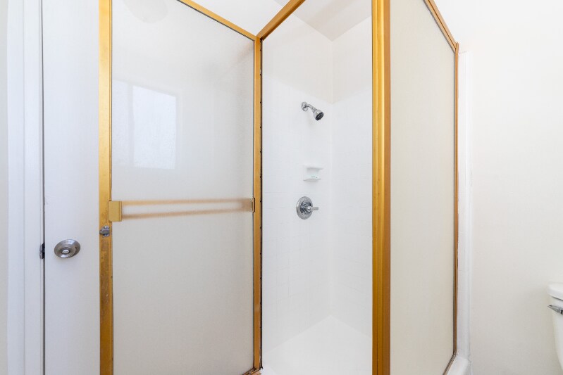 Building Photo - 410 W Regent St