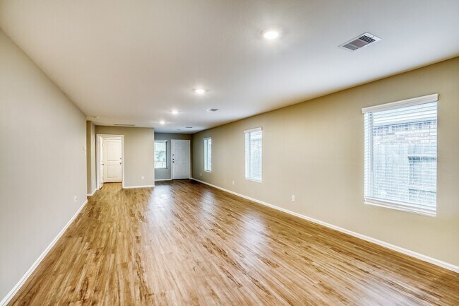 Building Photo - 9214 Burnet Flds Dr