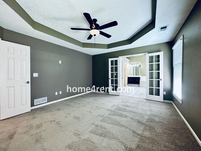 Building Photo - Fantastic South Overland Park Home in Blue...