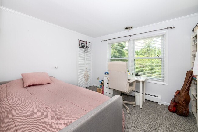 Building Photo - PALISADE