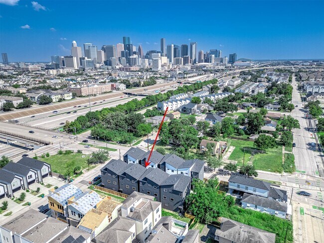 Building Photo - 3201 St Emanuel St