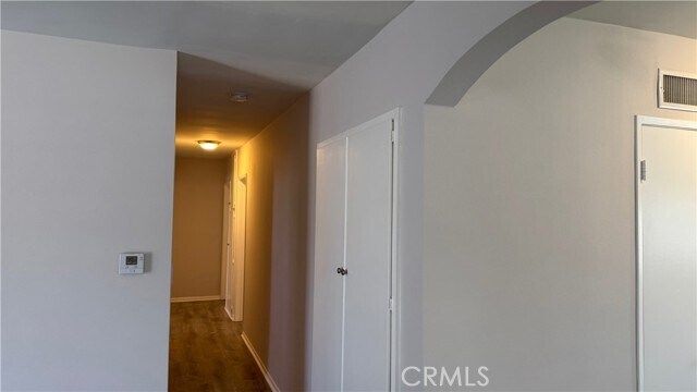 Building Photo - 10523 Hayvenhurst Ave